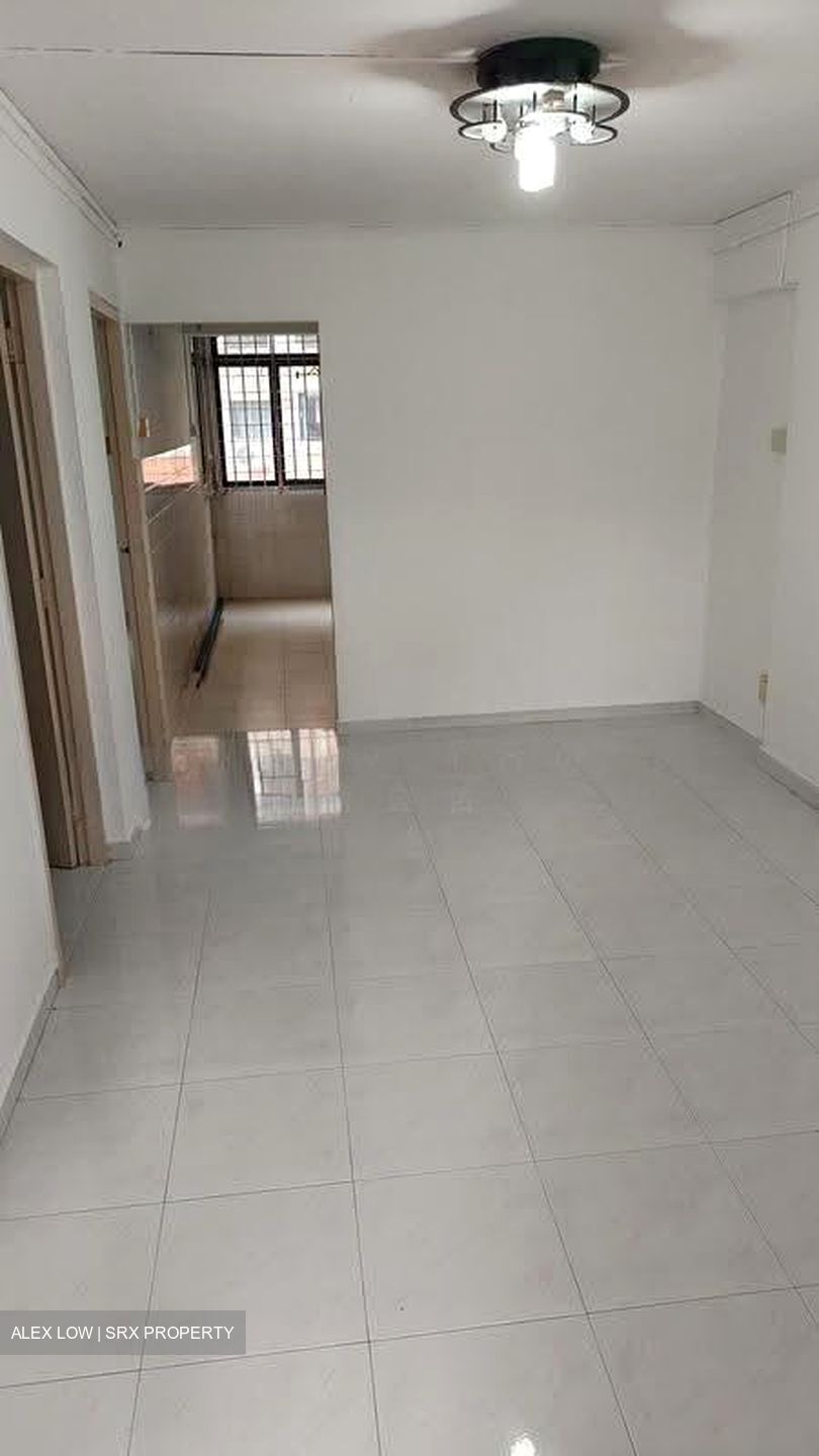 Blk 102 Crescent View (Queenstown), HDB 3 Rooms #638622731